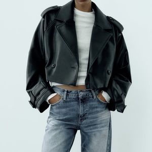 Oversized cropped faux leather trench